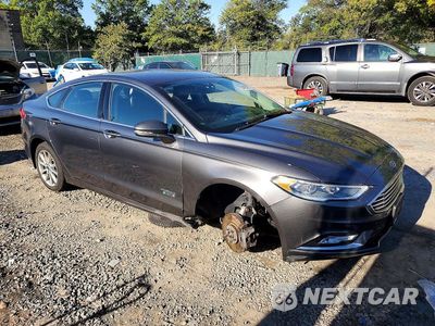Czwarte zdjęcie samochodu z boku: 2017 FORD FUSION SE PHEV VIN:3FA6P0PU9HR160765 - miniatura
