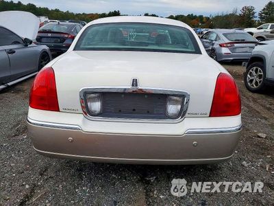 Zdjęcie 6 z 12 samochodu: 2003 LINCOLN TOWN CAR SIGNATURE VIN:1LNHM82W43Y643251 - miniatura