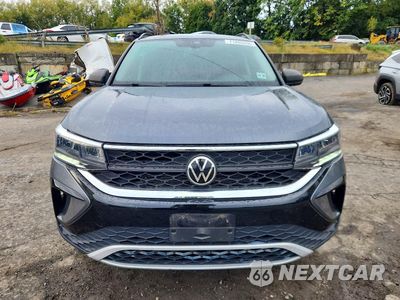 Piąte zdjęcie samochodu w środku: 2022 VOLKSWAGEN TAOS S VIN:3VVMX7B20NM024986 - miniatura