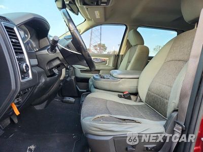 Zdjęcie 7 z 12 samochodu: 2019 RAM 1500 CLASSIC SLT VIN:1C6RR7TT1KS714505 - miniatura
