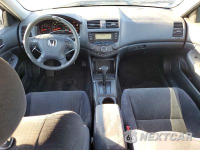 Zdjęcie 8 z 12 samochodu: 2003 HONDA ACCORD LX VIN:JHMCM56403C030559 - miniatura