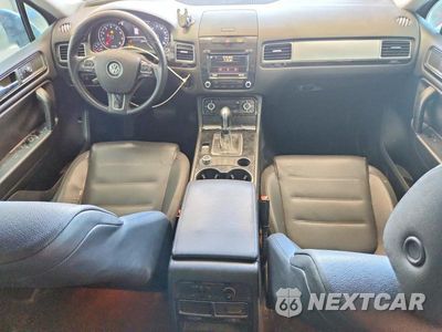 Zdjęcie 8 z 13 samochodu: 2013 VOLKSWAGEN TOUAREG V6 VIN:WVGEF9BP4DD001827 - miniatura