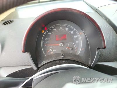 Zdjęcie 9 z 12 samochodu: 2006 VOLKSWAGEN NEW BEETLE 2.5L VIN:3VWPW31C36M423147 - miniatura