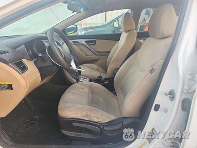Zdjęcie 7 z 12 samochodu: 2012 HYUNDAI ELANTRA GLS VIN:5NPDH4AE7CH141814 - miniatura