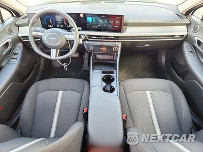Zdjęcie 8 z 12 samochodu: 2026 HYUNDAI SONATA HYBRID BLUE VIN:KMHL24JJ6TA156348 - miniatura