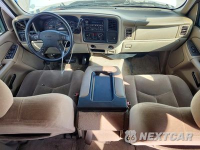 Zdjęcie 8 z 13 samochodu: 2005 GMC YUKON VIN:1GKEC13V15R202461 - miniatura