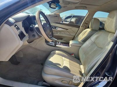 Zdjęcie 7 z 12 samochodu: 2015 INFINITI Q70 3.7 VIN:JN1BY1APXFM542469 - miniatura