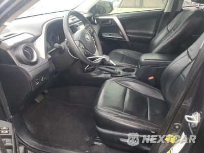 Zdjęcie 7 z 13 samochodu: 2018 TOYOTA RAV4 LE VIN:JTMZFREV1JJ736701 - miniatura