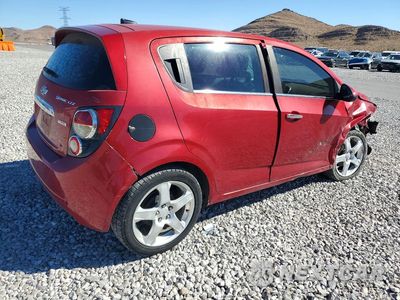 Trzecie zdjęcie samochodu z tyłu: 2014 CHEVROLET SONIC LTZ VIN:1G1JE6SB6E4219593 - miniatura