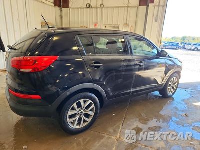 Trzecie zdjęcie samochodu z tyłu: 2015 KIA SPORTAGE LX VIN:KNDPB3AC6F7758251 - miniatura