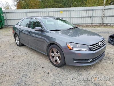 Czwarte zdjęcie samochodu z boku: 2014 VOLKSWAGEN PASSAT SE VIN:1VWBT7A38EC056773 - miniatura