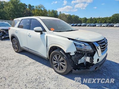 Czwarte zdjęcie samochodu z boku: 2022 NISSAN PATHFINDER S VIN:5N1DR3AA3NC209380 - miniatura