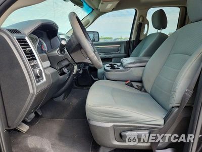 Zdjęcie 7 z 12 samochodu: 2018 RAM 1500 SLT VIN:1C6RR6GG9JS119259 - miniatura