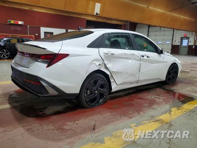 Trzecie zdjęcie samochodu z tyłu: 2026 HYUNDAI ELANTRA SEL SPORT VIN:KMHLM4DG5TU234921 - miniatura