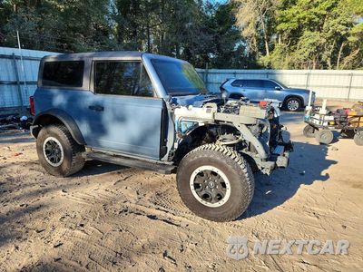 Czwarte zdjęcie samochodu z boku: 2023 FORD BRONCO BASE VIN:1FMDE5CP7PLB26837 - miniatura