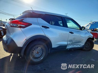 Trzecie zdjęcie samochodu z tyłu: 2020 NISSAN KICKS S VIN:3N1CP5BVXLL547379 - miniatura