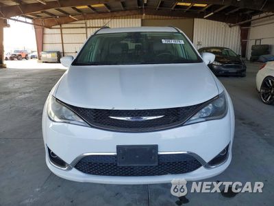 Piąte zdjęcie samochodu w środku: 2019 CHRYSLER PACIFICA TOURING L VIN:2C4RC1BG4KR686681 - miniatura