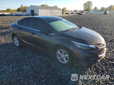 Czwarte zdjęcie samochodu z boku: 2016 CHEVROLET CRUZE LT VIN:1G1BE5SM6G7236458 - miniatura