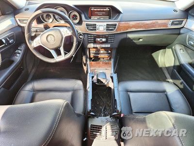 Zdjęcie 8 z 12 samochodu: 2014 MERCEDES-BENZ E 350 VIN:WDDHF5KB8EA908233 - miniatura