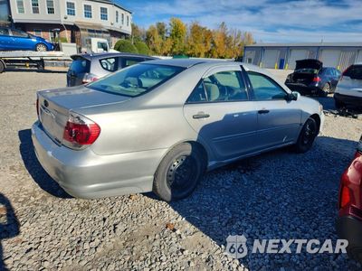 Trzecie zdjęcie samochodu z tyłu: 2002 TOYOTA CAMRY LE VIN:4T1BE32K02U101119 - miniatura