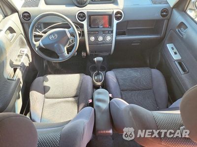 Zdjęcie 8 z 12 samochodu: 2004 SCION XB BASE VIN:JTLKT324440148485 - miniatura
