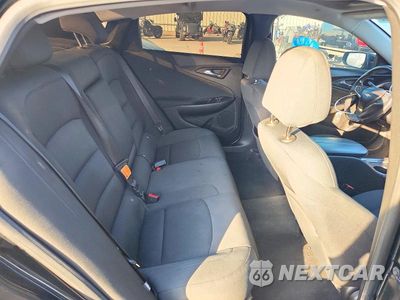 Zdjęcie 10 z 12 samochodu: 2016 CHEVROLET MALIBU LT VIN:1G1ZE5ST1GF178772 - miniatura