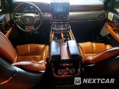 Zdjęcie 8 z 13 samochodu: 2018 LINCOLN NAVIGATOR RESERVE VIN:5LMJJ2LT2JEL14961 - miniatura