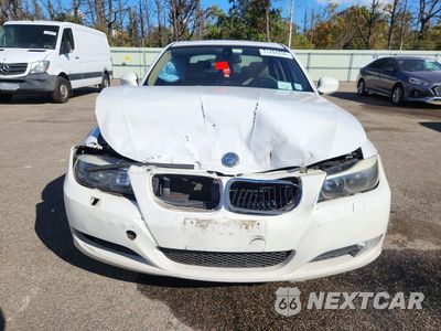 Piąte zdjęcie samochodu w środku: 2010 BMW 328 XI SULEV VIN:WBAPK5C56AA652191 - miniatura