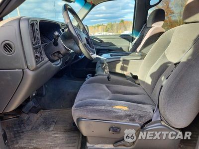 Zdjęcie 7 z 12 samochodu: 2005 GMC NEW SIERRA K1500 VIN:2GTEK13T651239737 - miniatura