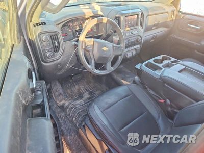 Zdjęcie 8 z 12 samochodu: 2020 CHEVROLET SILVERADO K1500 VIN:3GCNYAEHXLG123694 - miniatura