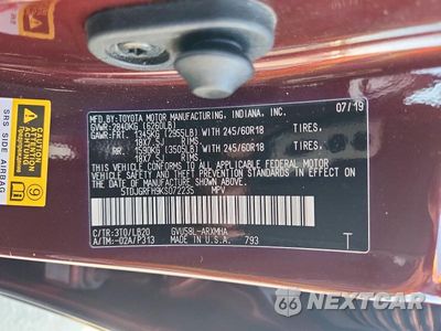 Zdjęcie 13 z 13 samochodu: 2019 TOYOTA HIGHLANDER HYBRID XLE VIN:5TDJGRFH9KS072235 - miniatura