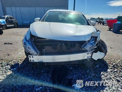 Piąte zdjęcie samochodu w środku: 2018 NISSAN ALTIMA 2.5 SV VIN:1N4AL3AP4JC147890 - miniatura