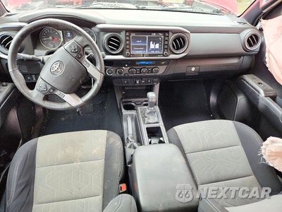 Zdjęcie 8 z 12 samochodu: 2021 TOYOTA TACOMA TRD SPORT VIN:3TMCZ5AN8MM448810 - miniatura