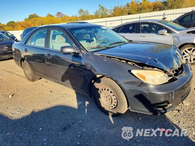 Czwarte zdjęcie samochodu z boku: 2003 TOYOTA CAMRY LE VIN:JTDBE32K430238996 - miniatura