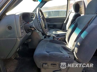 Zdjęcie 7 z 12 samochodu: 2002 CHEVROLET SILVERADO K2500 HEAVY DUTY VIN:1GCHK291X2E278446 - miniatura