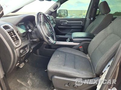 Zdjęcie 7 z 12 samochodu: 2020 RAM 1500 BIG HORN/LONE STAR VIN:1C6SRFFT9LN313355 - miniatura