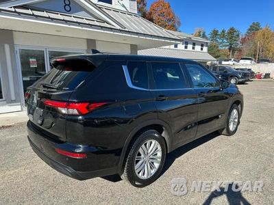 Czwarte zdjęcie samochodu z boku: 2022 MITSUBISHI OUTLANDER ES VIN:JA4J4TA84NZ051416 - miniatura