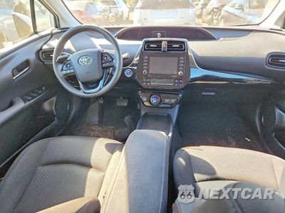 Zdjęcie 8 z 12 samochodu: 2021 TOYOTA PRIUS LE AWD-E VIN:JTDL9MFU3M3025211 - miniatura