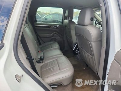 Zdjęcie 11 z 13 samochodu: 2013 PORSCHE CAYENNE VIN:WP1AA2A21DLA02789 - miniatura