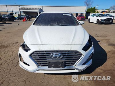 Piąte zdjęcie samochodu w środku: 2019 HYUNDAI SONATA SE VIN:5NPE24AF3KH788613 - miniatura