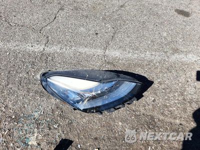 Zdjęcie 12 z 13 samochodu: 2022 TESLA MODEL Y VIN:7SAYGDEE9NF355870 - miniatura