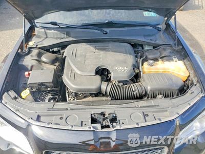 Zdjęcie 11 z 12 samochodu: 2019 CHRYSLER 300 TOURING VIN:2C3CCARG0KH573414 - miniatura