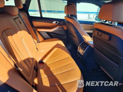 Zdjęcie 11 z 13 samochodu: 2021 BMW X5 M50I VIN:5UXJU4C06M9H14150 - miniatura