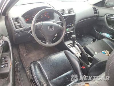 Zdjęcie 8 z 12 samochodu: 2004 HONDA ACCORD EX VIN:1HGCM72674A003541 - miniatura