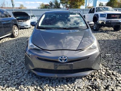 Piąte zdjęcie samochodu w środku: 2016 TOYOTA PRIUS TWO VIN:JTDKBRFUXG3007953 - miniatura