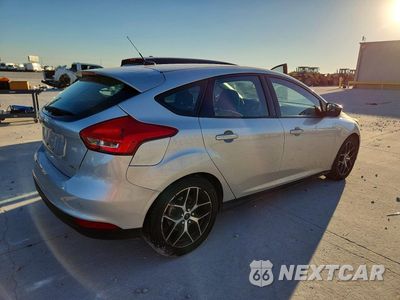 Trzecie zdjęcie samochodu z tyłu: 2017 FORD FOCUS SEL VIN:1FADP3M27HL276542 - miniatura
