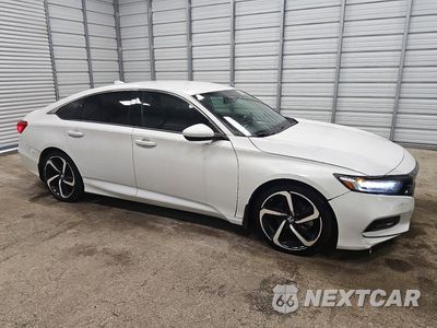 Czwarte zdjęcie samochodu z boku: 2018 HONDA ACCORD SPORT VIN:1HGCV1F31JA262385 - miniatura