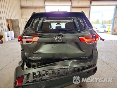 Zdjęcie 6 z 12 samochodu: 2017 TOYOTA HIGHLANDER XLE VIN:5TDJZRFH7HS369569 - miniatura