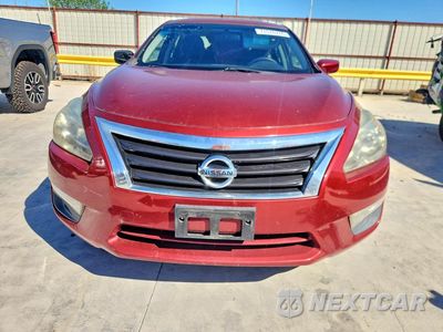 Piąte zdjęcie samochodu w środku: 2015 NISSAN ALTIMA 2.5 S VIN:1N4AL3AP7FC584015 - miniatura