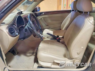 Zdjęcie 7 z 12 samochodu: 2015 VOLKSWAGEN BEETLE TDI VIN:3VWJA7AT5FM640288 - miniatura
